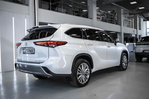 Внедорожник Toyota Highlander 2022 года, 8999000 рублей, Москва