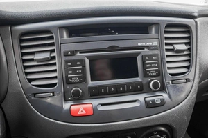 Хетчбэк Kia Rio 2010 года, 539000 рублей, Барнаул