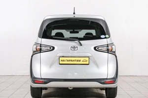 Минивэн Toyota Sienta 2019 года, 1329000 рублей, Красноярск
