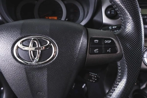 Внедорожник Toyota RAV4 2011 года, 1699000 рублей, Пермь