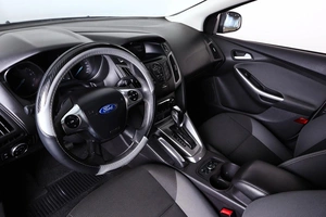 Хетчбэк Ford Focus 2013 года, 1049000 рублей, Пермь
