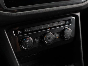 Внедорожник Volkswagen Tiguan 2018 года, 2319000 рублей, Тюмень