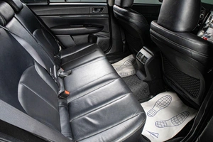 Седан Subaru Legacy 2011 года, 1119000 рублей, Сургут