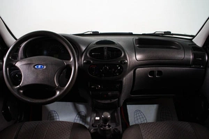 Хетчбэк ВАЗ (LADA) Kalina 2012 года, 399000 рублей, Сургут