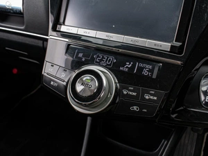 Универсал Toyota Prius Alpha 2015 года, 1905000 рублей, Краснодар