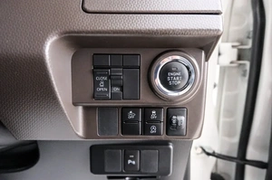 Минивэн Toyota Roomy 2022 года, 929000 рублей, Красноярск