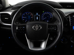 Пикап Toyota Hilux 2017 года, 3749999 рублей, Москва