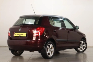 Хетчбэк Skoda Fabia 2011 года, 799000 рублей, Челябинск