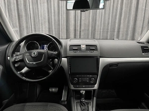 Внедорожник Skoda Yeti 2013 года, 950000 рублей, Красноярск
