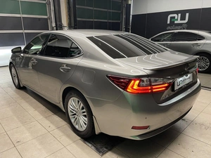 Седан Lexus ES 2016 года, 2100000 рублей, Красноярск