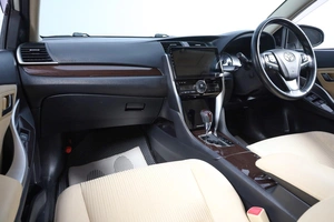 Седан Toyota Allion 2017 года, 2049000 рублей, Новосибирск