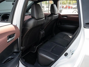 Внедорожник Toyota Corolla Cross 2022 года, 3340000 рублей, Краснодар