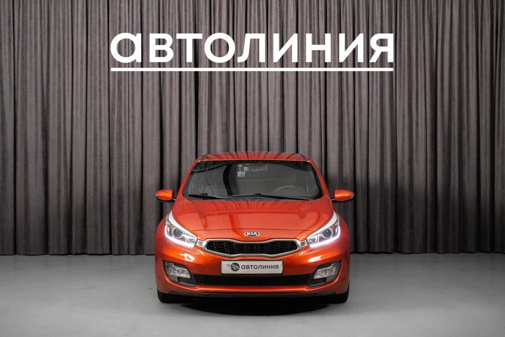 Хетчбэк Kia Ceed 2013 года, 1069000 рублей, Красноярск