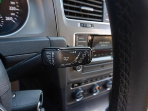 Хетчбэк Volkswagen Golf 2013 года, 879000 рублей, Саратов