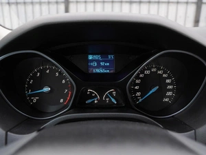 Хетчбэк Ford Focus 2011 года, 710000 рублей, Волгоград