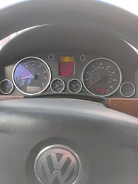 Внедорожник Volkswagen Touareg 2004 года, 751000 рублей, Красноярск