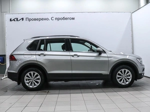 Внедорожник Volkswagen Tiguan 2020 года, 3000000 рублей, Красноярск