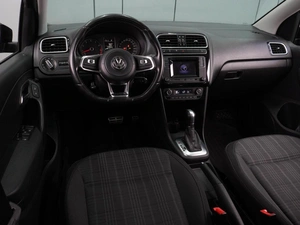 Седан Volkswagen Polo 2016 года, 1334000 рублей, Воронеж