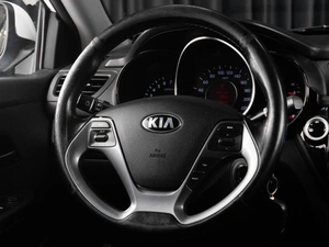Седан Kia Rio 2016 года, 1069000 рублей, Тюмень
