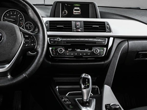 Седан BMW 3 серия 2017 года, 2284000 рублей, Кирилловка