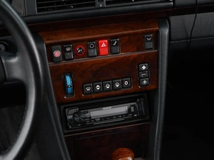 Седан Mercedes-benz E-класс 1993 года, 5350000 рублей, Москва