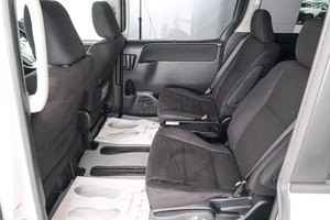 Минивэн Toyota Voxy 2014 года, 2049000 рублей, Красноярск