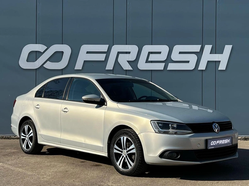 Седан Volkswagen Jetta 2011 года, 962000 рублей, Ижевск