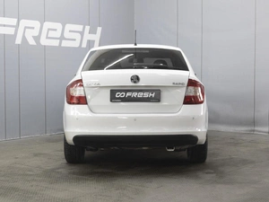 Лифтбек Skoda Rapid 2014 года, 920000 рублей, Омск