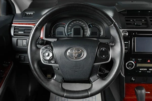 Седан Toyota Camry 2013 года, 1569000 рублей, Тюмень