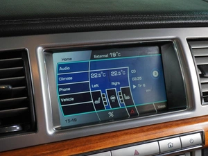 Седан Jaguar XF 2010 года, 1199000 рублей, Воронеж
