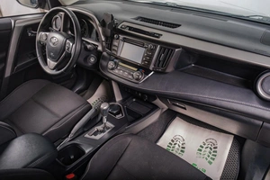 Внедорожник Toyota RAV4 2015 года, 2299000 рублей, Томск