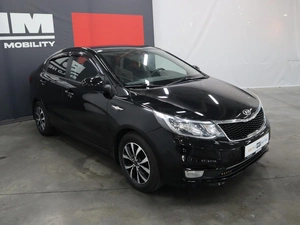 Седан Kia Rio 2017 года, 1330000 рублей, Курск