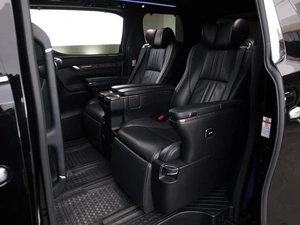 Минивэн Toyota Alphard 2019 года, 4885000 рублей, Москва