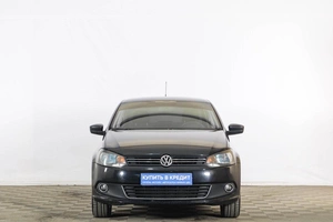 Седан Volkswagen Polo 2011 года, 699000 рублей, Тюмень