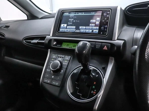 Минивэн Toyota Wish 2010 года, 1119000 рублей, Красноярск