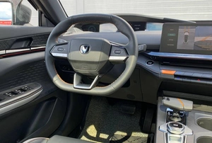 Лифтбек Changan UNI-V 2024 года, 2345000 рублей, Солонцы