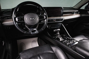 Седан Kia K5 2020 года, 2189000 рублей, Сургут
