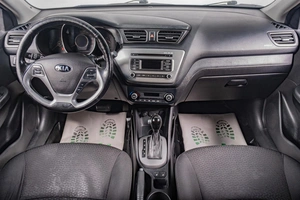 Седан Kia Rio 2016 года, 999000 рублей, Томск