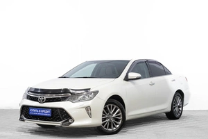 Седан Toyota Camry 2018 года, 2599000 рублей, Барнаул