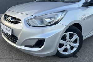 Седан Hyundai Solaris 2012 года, 610000 рублей, Солонцы