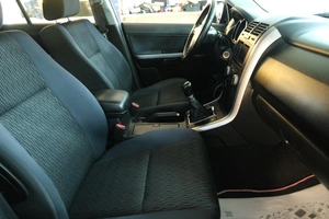 Внедорожник Suzuki Grand Vitara 2012 года, 1239000 рублей, Омск