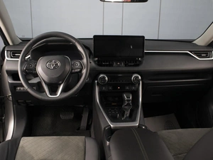 Внедорожник Toyota RAV4 2023 года, 3600000 рублей, Омск