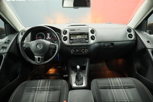 Внедорожник Volkswagen Tiguan 2015 года, 1795000 рублей, Курск