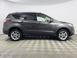 Внедорожник Ford Kuga 2018 года, 1593100 рублей, Казань