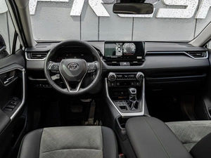 Внедорожник Toyota RAV4 2025 года, 3950000 рублей, Краснодар
