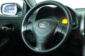 Седан Toyota Corolla 2008 года, 889000 рублей, Омск