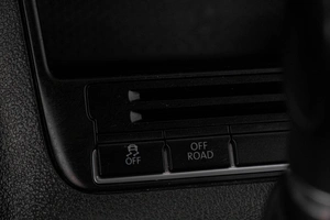 Внедорожник Volkswagen Tiguan 2011 года, 1339000 рублей, Кемерово