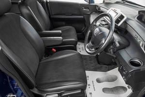 Минивэн Honda Freed 2015 года, 1249000 рублей, Барнаул