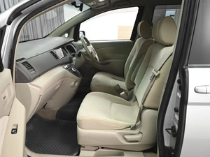 Минивэн Toyota Isis 2011 года, 999000 рублей, Ставрополь