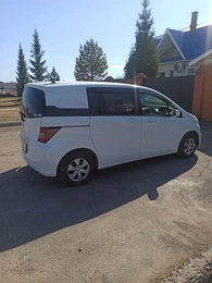 Минивэн Honda Freed 2013 года, 990000 рублей, Красноярск